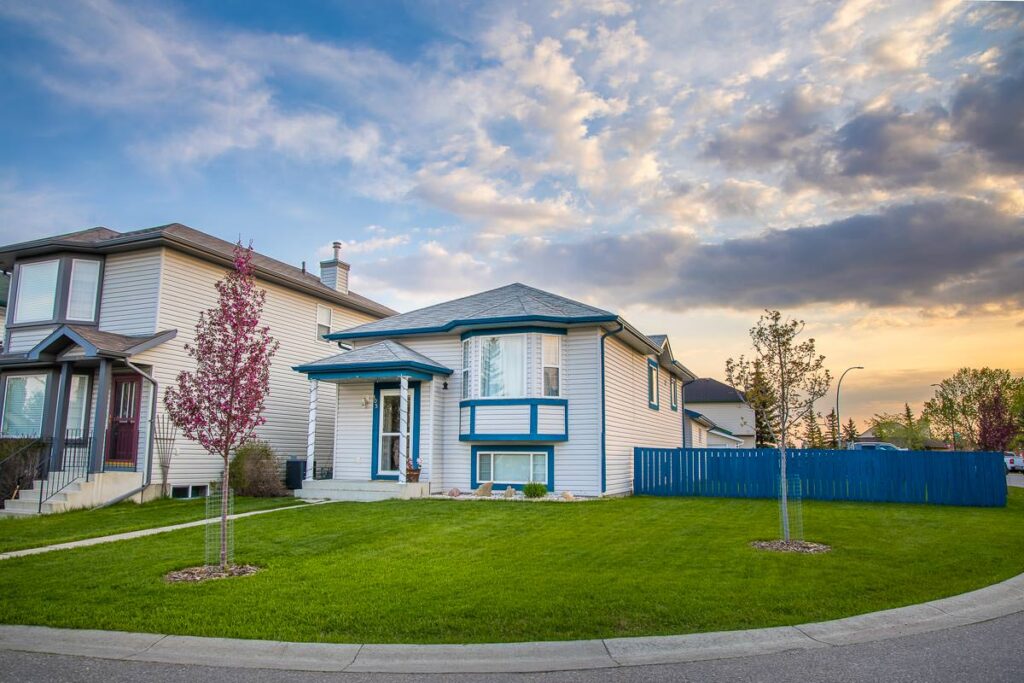 Calgary Real Estate Photography - Erin Woods